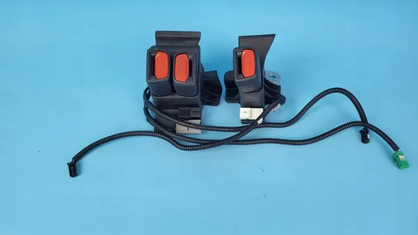 Fivelas cinto traseiras OEM B630 18219 - Toyota OE image 2