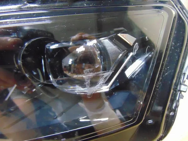 Vasen etuvalaisin Skoda Kodiaq 3 Full LED image 5