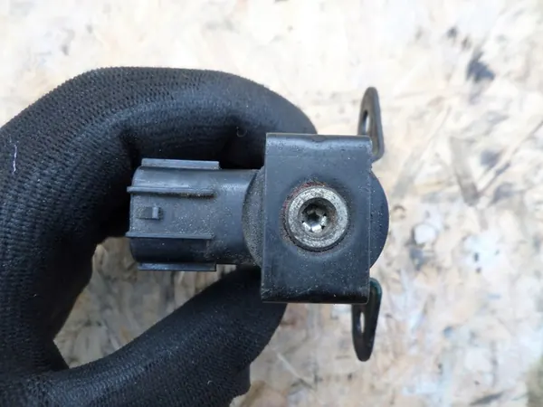 Válvula de vácuo turbo Toyota Previa D4D image 7