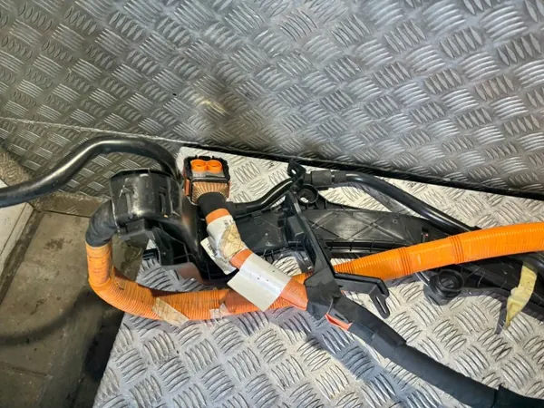 Renault Captur II accukabel OEM 242961842R image 3