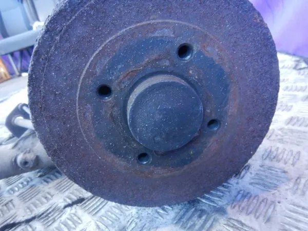 Viga do eixo traseiro OEM Zawada-302253- Renault Clio II image 6