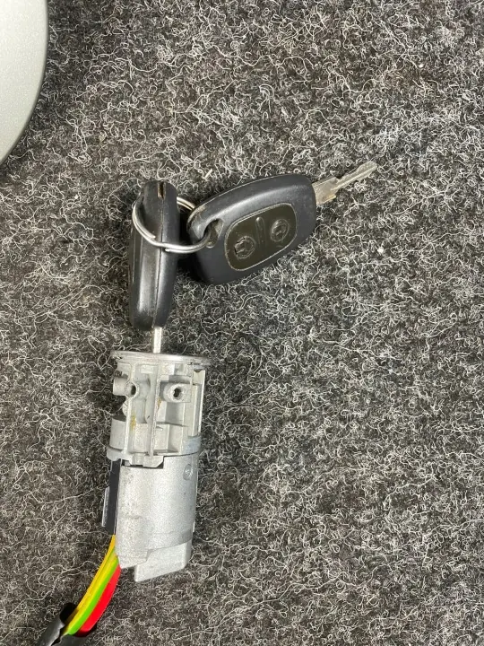 Renault Kangoo I Bouchon Clé Contact Set OEM 8200335370 image 5