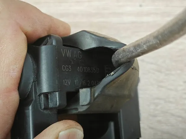 Válvula de vacío OEM 059906627L para Audi A6 C7 2.0 TDI image 6