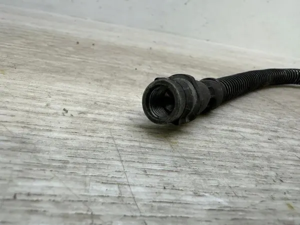 Latiguillos de freno Porsche OEM 971611775A - Usado image 3