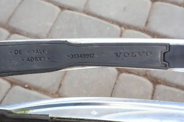 Barras de techo Volvo XC90 2019 OEM 31349912 image 9