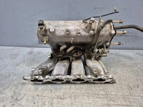 Junta do coletor de admissão Outlander CU2 Lancer CS9 2.0i - MD310447 image 3