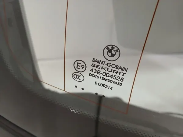 Porta-malas traseira BMW X3 F25 475 Preto Safira OEM 7275066 image 6