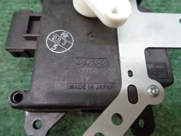 Verwarmingsmotor OEM 063700-6231 voor Fiat Sedici Suzuki SX4 image 3