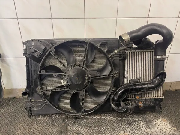 FS2081 Koelset voor Renault Megane - Gebruikt image 6