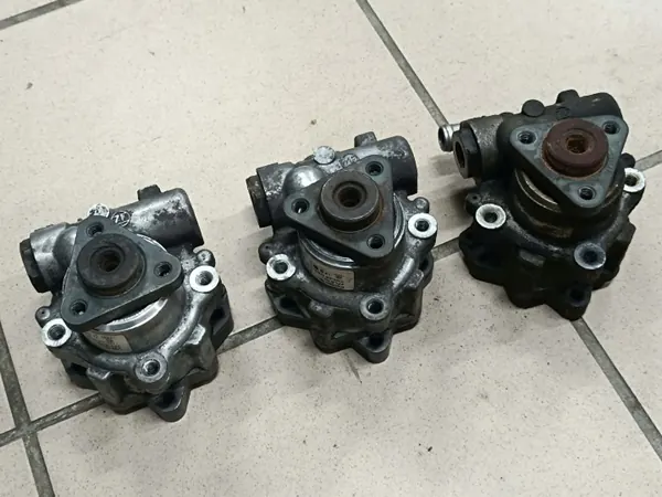 Audi A6 C6 Servopump 2.7 3.0 TDI 4F0145155A image 2