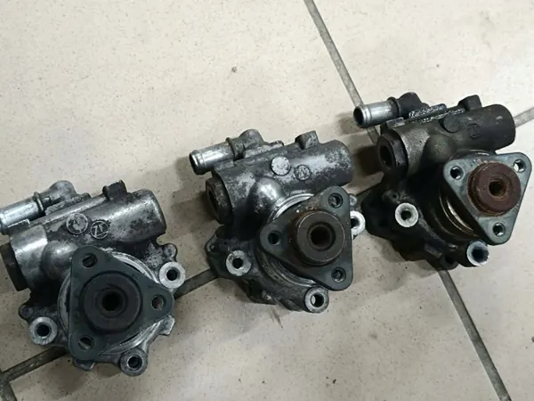 Audi A6 C6 Servopump 2.7 3.0 TDI 4F0145155A image 3