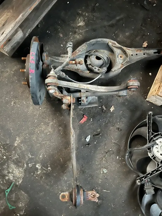 Bakre höger knäled OEM 255516 för Mazda CX5 II 2.0B image 3