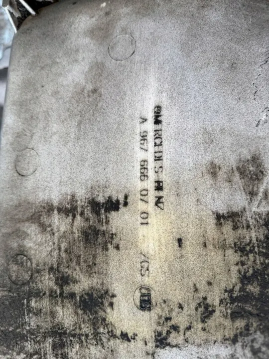 Mercedes Atego höger steg OEM A9676660701 - Begagnad image 4