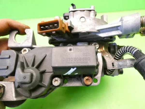 Monowtrysk przepustnica Volkswagen Passat B3 051133015L image 8