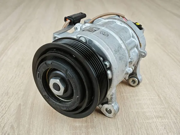 BMW Ilmastointikompressori OEM 9482996 - Käytetty 26km image 3