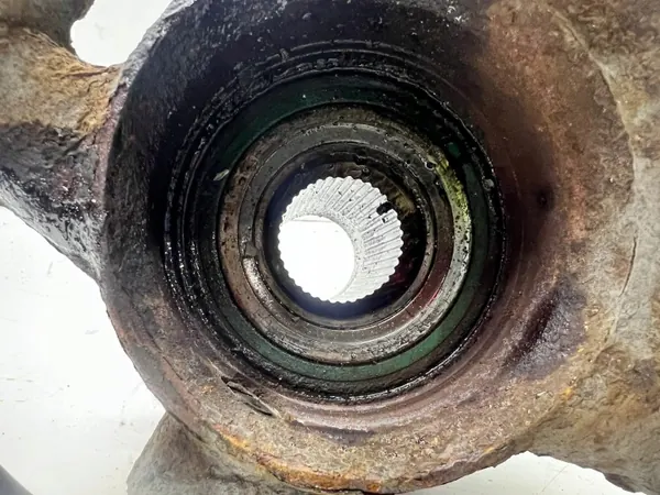 Audi A4 B7 Linker Hinterradnagerlager 8E0505431AL image 6