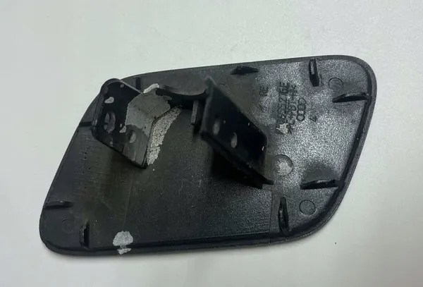 Audi A4 RS4 2005-2009 Rechter Wasdop 8E0955276E image 2