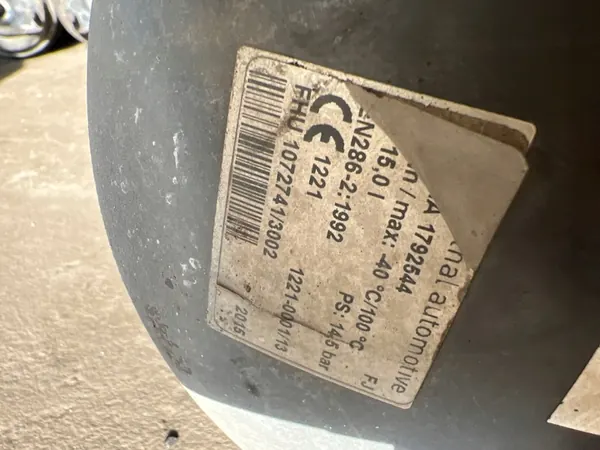 Réservoir d'air 15L Scania R image 3