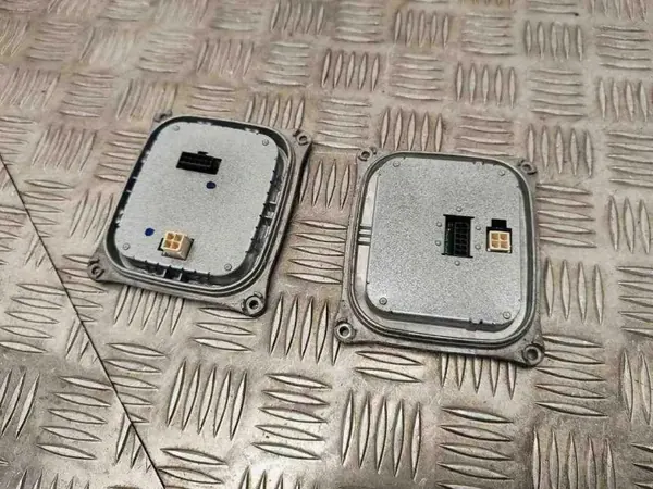 Módulo LED OEM 130732940400 para Peugeot 308 SW image 3