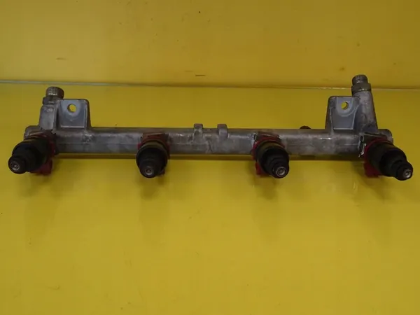 Brandstofrail Opel Astra II G 2.0B 90501588 image 6