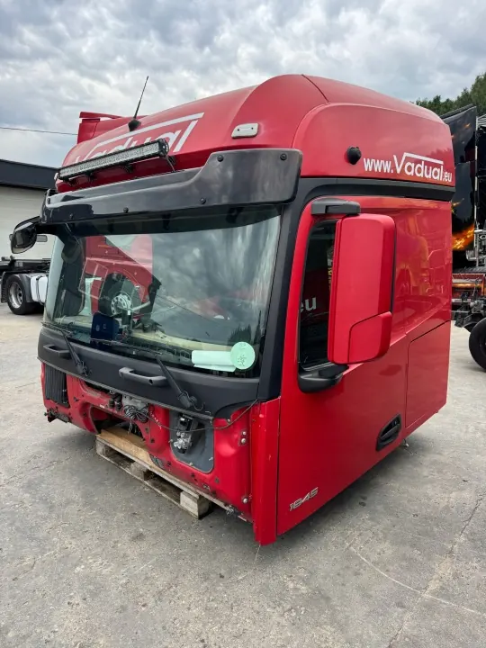 Kokonainen Big Space ohjaamo Mercedes Actros MP4 2018 image 3