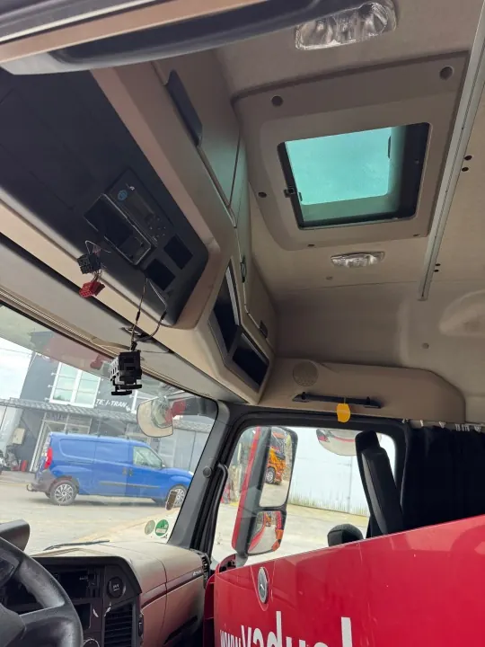 Kokonainen Big Space ohjaamo Mercedes Actros MP4 2018 image 8