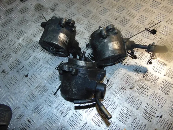 Bomba de vacío OEM RF5C18G00 para Mazda 6 2.0 CITD image 2