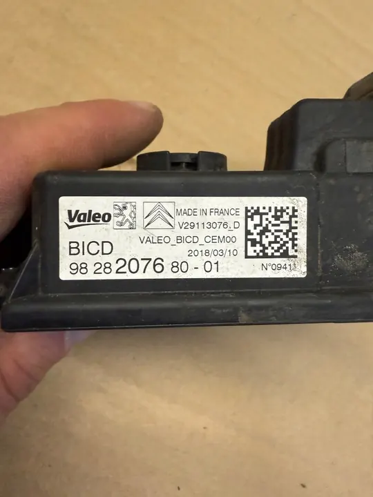 Start Stop Module Peugeot 308 T9 image 2