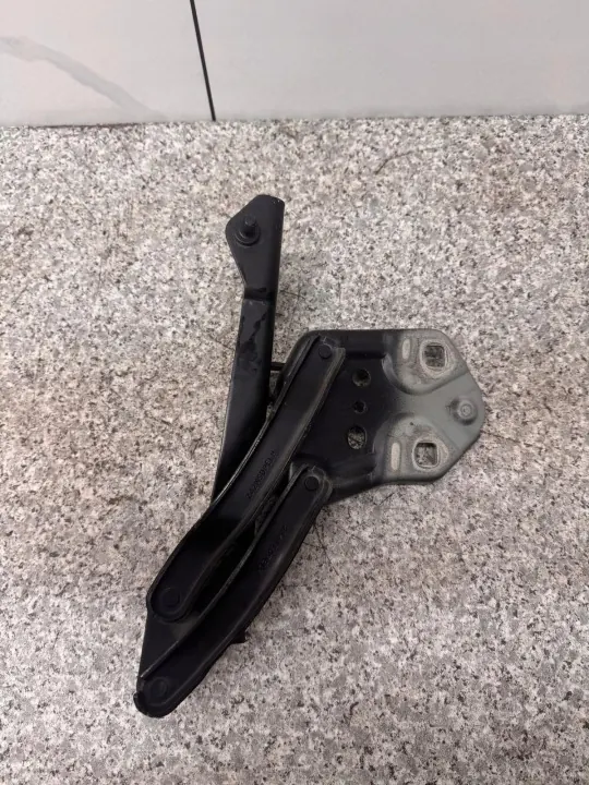 Dobradiça do Capô Esquerda OEM 31356752 Volvo XC40 2017-2024 image 6