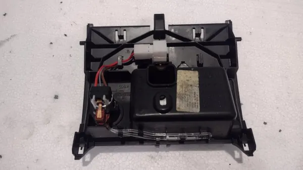 Mercedes CLS W218 Hefpompdeksel OEM A2186800750 image 4