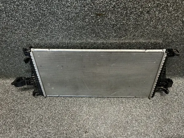 Volvo OE Kühlmittelkühler OEM CHŁODNICA WODY PŁYNU VOLVO C40 XC40 image 4