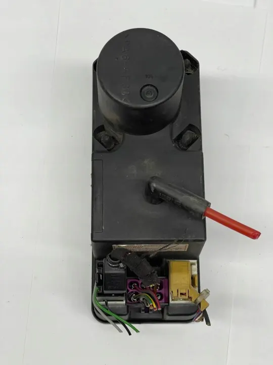 Bomba de travamento central OEM 8TZ00652206 para Audi A6 A8 image 4