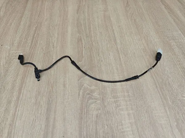 VDC Adapter Slang Links Voor BMW G30 G31 OEM 6869073 image 1