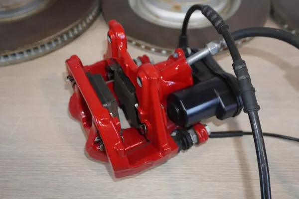 Étriers de frein d'occasion OEM 8841936 pour MINI U25 image 7