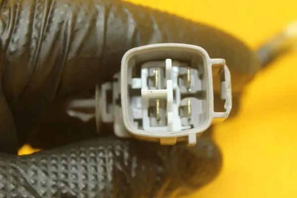 Jeu de bougies de préchauffage OEM 8983321180-003 Isuzu image 4