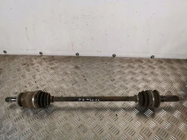 Subaru Bakaxel halvaxel OEM FBZ4718 - Begagnad image 2