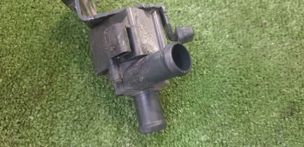 FORD MONDEO MK5 1.5 Vattenpump DS7G-8C419-CB image 2