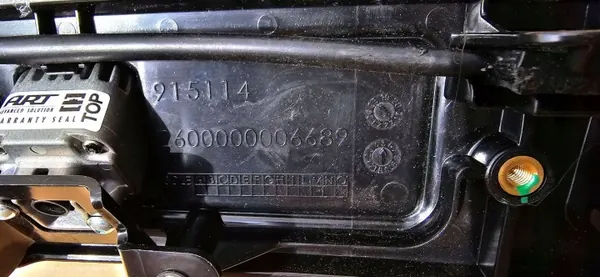 Ferrari Roma 2021 OEM 2600000006689 Kennzeichenleuchte image 5
