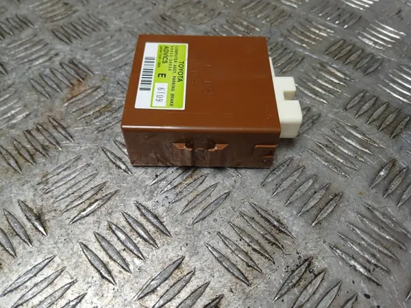 Lexus GS IV Handbremsmodul OEM 8905030050 image 3