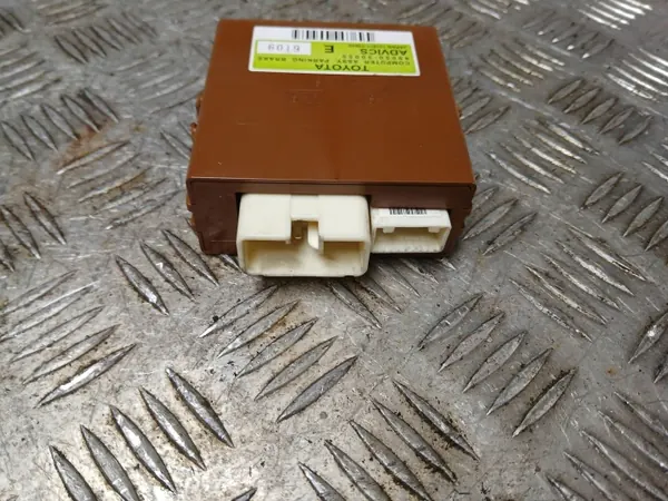 Lexus GS IV Handbremsmodul OEM 8905030050 image 4