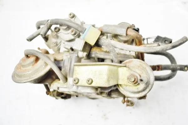 Carburador Nissan OEM 71023 30D 78B20 7130 - Usado image 6