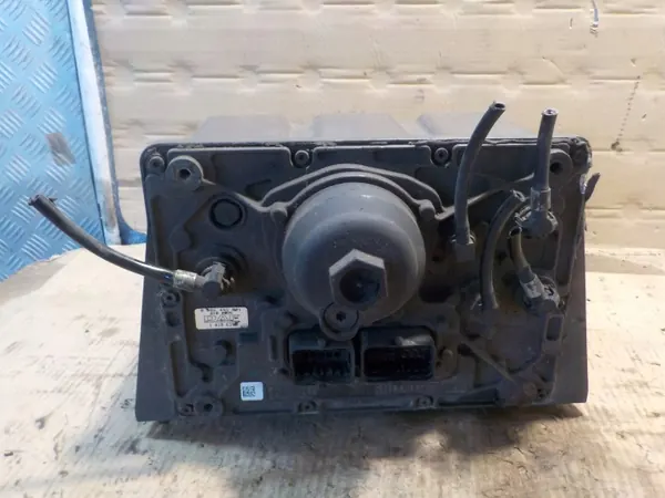 Pompe AdBlue DAF d'occasion OEM 1818625 XF 105 image 2