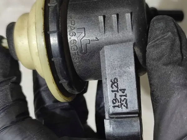 Kraftstoffdrucksensor OEM 3Z151 für Peugeot 308 2019 image 3
