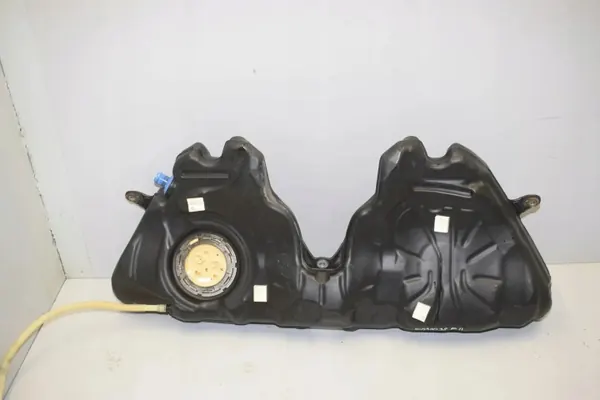 BMW F10 F11 3.5 Diesel brandstoftank OEM 7205076 image 2