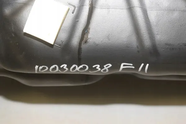 BMW F10 F11 3.5 Diesel brandstoftank OEM 7205076 image 5