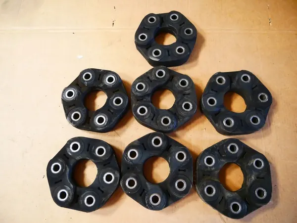 Acoplamento de borracha do eixo de transmissão BMW 7511454 image 2