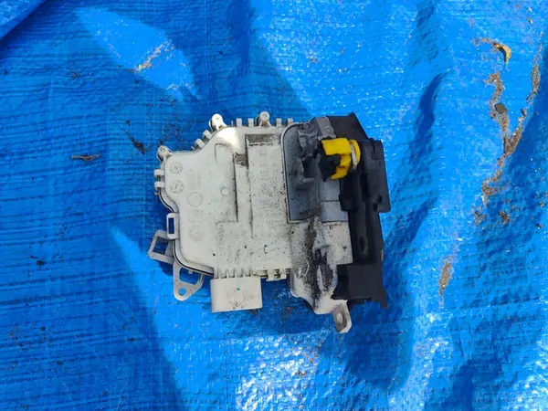 SEAT LEON II Linke Hintertürschloss 6 Pins image 2