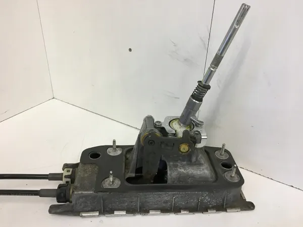 Seletor de Mudanças VW Passat CC OEM 3C0711049A image 3