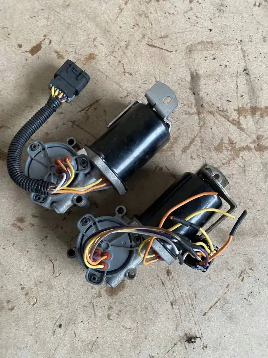 Hummer H3 Reduziermotor OEM 42000165 - Gebraucht image 2