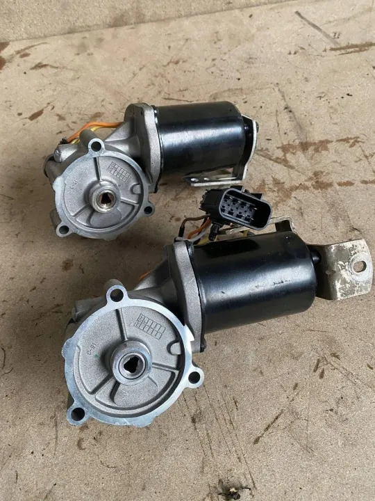 Hummer H3 Reduziermotor OEM 42000165 - Gebraucht image 3